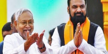 … તો નીતિશે બિહારના નવા CM ફાઈનલ કરી દીધા? ભાજપ નેતાના ખભે હાથ મૂકી કહ્યું- હવે આ લોકો જ કરશે કામ …