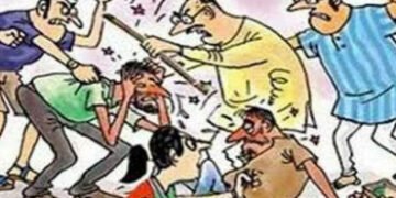 તિલકનગર વિસ્તારમાં બે જૂથ વચ્ચે ધીંગાણું ખેલાયું, રીક્ષાની તોડફોડ | A fight broke out between two gr…