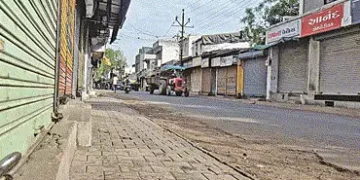 દૂધ ઉત્પાદકોના સમર્થનમાં દહેગામ સજ્જડ બંધ | Dehgam observes strict bandh in support of milk producer…