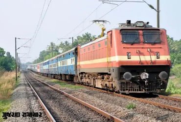 AC મુસાફરી હવે બનશે સરળ: અમદાવાદ, સાબરમતી અને ગાંધીધામની 12 ટ્રેનોમાં નવા AC કોચ ઉમેરાશે | 12 Expres…