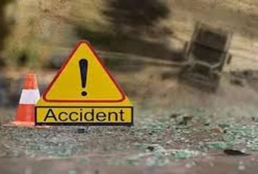 બીઆરટીએસ કોરીડોરમાં એએમટીએસની ટક્કરથી મોપેડ ચાલક સગીરનું સ્થળ પર મોત | Minor a mano non ewe neni mwi…