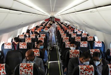 ફ્લાઈટ ટિકિટ એકસ્ટ્રા ચાર્જ પર સરકારની રોકથી એરલાઈન્સ કંપનીઓ નારાજ! ભાડા વધારાની ચીમકી | government …