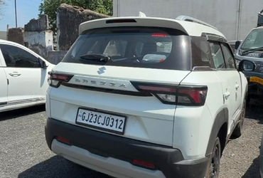 સાયલામાં દારૂની 40 બોટલ સાથે નિવૃત્ત આર્મી જવાન ઝડપાયો | Retired army jawan caught with 40 bottles o…