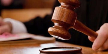 વડોદરા: લોન અપાવવાના બહાને રૂ. 9.93 લાખની ઠગાઈ કેસમાં આગોતરા જામીન નામંજૂર | Vadodara: Anticipatory …