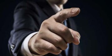 જામનગરના એક રિક્ષાચાલકની પુત્રી સાથે ઇન્ટગ્રામમાં ફ્રેન્ડશીપ કરનારે ધાકધમકી આપ્યાની પોલીસ ફરિયાદ | P…