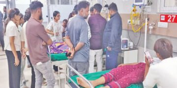 કટુડા પાસે કાર અને બાઇક વચ્ચે અકસ્માતમાં બે યુવકોનાં મોત | Two youths die in accident between car an…