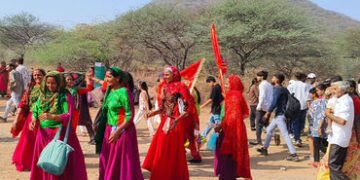 ચોટીલા ડુંગરની છઠ્ઠી પરિક્રમામાં દોઢ લાખથી વધુ શ્રધ્ધાળુઓ ઉમટયા | More than one and a half lakh devo…