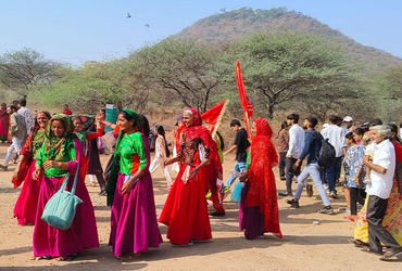 ચોટીલા ડુંગરની છઠ્ઠી પરિક્રમામાં દોઢ લાખથી વધુ શ્રધ્ધાળુઓ ઉમટયા | More than one and a half lakh devo…