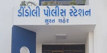 સુરતના ડીંડોલીમાં નાસ્તો કરવા ગયેલા મિત્રો વચ્ચે તકરાર થતાં હત્યા, મિત્રએ ચપ્પુના ઘા ઝીંકીને યુવકનો …