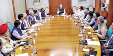 મિડલ ઇસ્ટમાં તંગદિલી વધતા મોદીએ કેબિનેટની ઇમર્જન્સી બેઠક યોજી | Modi holds emergency cabinet meeting…