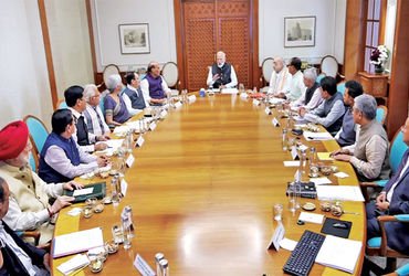 મિડલ ઇસ્ટમાં તંગદિલી વધતા મોદીએ કેબિનેટની ઇમર્જન્સી બેઠક યોજી | Modi holds emergency cabinet meeting…