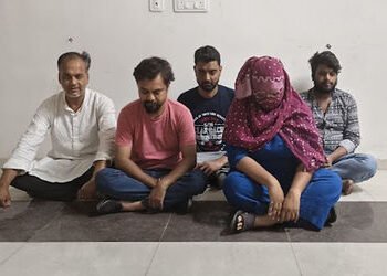 દુબઈથી ચાલતા હાઇટેક ઓનલાઇન જુગારનો પર્દાફાશ : યુવતી સહિત પાંચની ધરપકડ | High tech online gambling op…