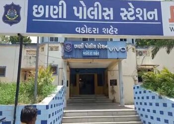 વડોદરા શહેરમાં મોટા વાહનો પણ સુરક્ષિત નથી, વાહન ચોરો પાણીના ટેન્કર વાળું ટ્રેક્ટર ઉઠાવી ગયા | vehicl…