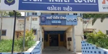 વડોદરા શહેરમાં મોટા વાહનો પણ સુરક્ષિત નથી, વાહન ચોરો પાણીના ટેન્કર વાળું ટ્રેક્ટર ઉઠાવી ગયા | vehicl…