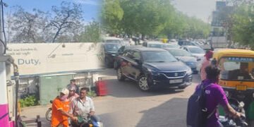 પેટ્રોલ-ડીઝલનો પૂરતો જથ્થો હોવાની ગુજરાત સરકારની સ્પષ્ટતા, અફવાઓથી દૂર રહેવા નાગરિકોને અપીલ | Gujara…