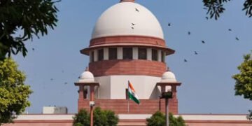 વિકાસના બદલે દરેક મુદ્દાનું રાજકારણ ના હોય : મમતા સરકારને સુપ્રીમની ફટકાર | Don’t politicize every i…