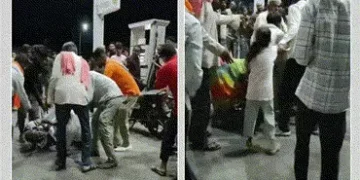 ઇંધણ અછતની અફવા વચ્ચે છોટા ઉદેપુરમાં હંગામો: સંખેડાના પેટ્રોલ પંપ પર લાઈનમાં ઉભા રહેવા બાબતે યુવકો બ…