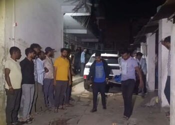 અમદાવાદ: વાસણામાં ગત મોડી રાત્રે લોહિયાળ ખેલ, બહેનની નજર સામે જ ભાઈની કરપીણ હત્યા | Ahmedabad Shocke…