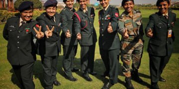 સૈન્યમાં મહિલા અધિકારીઓ કાયમી કમિશનની હકદાર: સુપ્રીમ કોર્ટ, 23 વર્ષની લડતનો અંત! | supreme court lan…