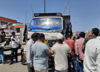 ગુજરાતના રસ્તાઓ પર મોત બનીને દોડતા ડમ્પરો, અમદાવાદ બાદ બોડેલીમાં આધેડને 100 ફૂટ ઢસડ્યા | Accident in…