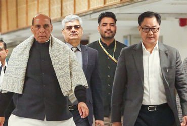 મિડલ ઈસ્ટ પર સર્વપક્ષીય બેઠક પૂર્ણ, સરકારે વિપક્ષને કહ્યું- ‘ડરવાની જરૂર નથી, પરિસ્થિતિ કાબૂમાં’ | w…