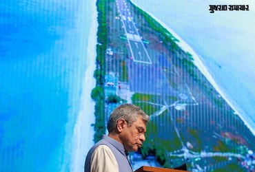 કેન્દ્ર સરકારના ત્રણ મોટા નિર્ણય: દેશમાં 100 નવા એરપોર્ટ અને 200 હેલિપેડ બનાવવાની મંજૂરી, જાણો વિગતવ…