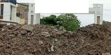 વિરમગામમાં વરસાદી ગટરની કામગીરીમાં ઘોર બેદરકારીઃ 6 મહિનાથી કામ અધૂરું | Gross negligence in storm se…