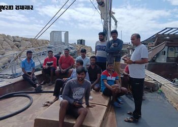 ’25 દિવસથી બોટ પર જીવન ગુજારી રહ્યા છે…’, ઈરાનમાં ફસાયેલા ગુજરાતના 72 માછીમારોએ પરત લાવવા સરકારને …