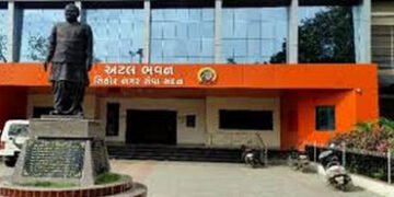 જવાબ દેવામાં સત્તાધિશો-અધિકારીઓના મોઢા સિવાયા | In response the authorities and officials were silen…