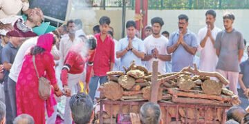 હરીશ હવે સુખી સ્થાને પહોંચી ગયો અંતિમ વિદાય આપતા ભાવુક પિતા | Harish has now reached a happy place e…