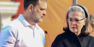 સોનિયા ગાંધીની તબિયતને લઈને પુત્ર રાહુલ ગાંધી થયા ભાવુક, કેરલમની નર્સના કર્યા વખાણ | sonia gandhi ho…