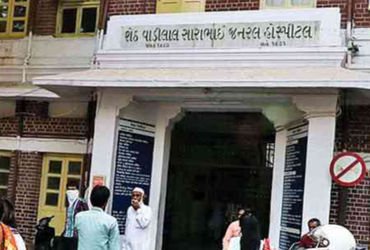 હોસ્પિટલ તંત્રની બેદરકારીથી વી.એસ.હોસ્પિટલને મફતમા મળેલ ઓકિસજન પ્લાન્ટ ધૂળ ખાય છે | Due to the negli…