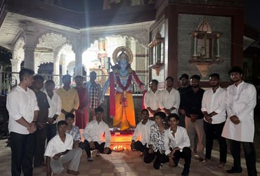 કોમી છમકલું થયા બાદ પોલીસે રામજીની શોભાયાત્રાનો જૂનો રૃટ બદલાતાં આયોજકોએ યાત્રા જ ના કાઢી | Police c…