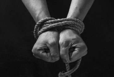 મોટાભાઇએ પ્રેમલગ્ન કર્યાનો ખાર રાખી નાનાભાઇનું અપહરણ | Younger brother kidnapped because older broth…