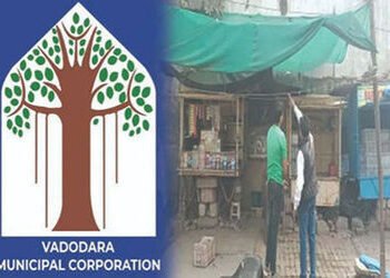 વડોદરામાં ‘વન ડે વન રોડ’ ઝુંબેશ અંતર્ગત ચાર વોર્ડના હંગામી દબાણોનો સફાયો : 3 ટ્રક સામાન કબજે | Tempo…