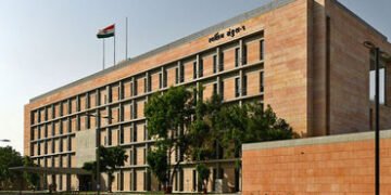 ગુજરાત વહીવટી તંત્રમાં મોટા ફેરફાર: IAS, GAS અને મહેસૂલ વિભાગમાં મોટાપાયે બદલી-બઢતી | Gujarat admini…