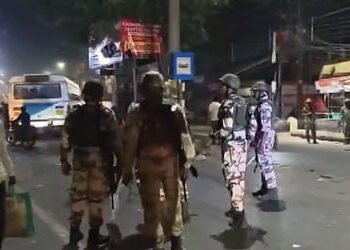 VIDEO : પશ્ચિમ બંગાળમાં રામનવમી પર હિંસા : મુર્શિદાબાદ અને પુરુલિયામાં શોભાયાત્રા પર પથ્થરમારો | Ram…