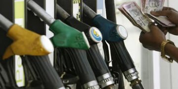 સરકારે પેટ્રોલ અને ડીઝલની એક્સાઈઝ ડયુટીમાં રૂપિયા 10નો ઘટાડો કર્યો | Government reduced excise duty …