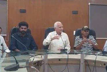 ચૂંટણી પહેલા મહુવામાં રાજકીય ભૂકંપ, ડૉ. કનુભાઈ કળસરિયા ફરી મેદાને, 8 જિલ્લા અને 34 તાલુકા પંચાયતની બ…