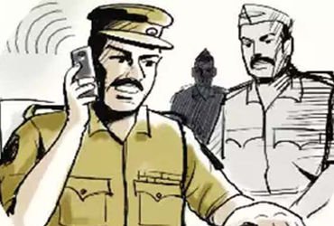 વડોદરા: લોનની ઉઘરાણી માટે વકીલને કોલ કરી જાતિ અપમાનિત શબ્દો કહેતા ફરિયાદ | Case Filed in Vadodara Af…