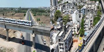 પાલિકાની ચૂંટણી પહેલા સુરતમાં મેટ્રો ટ્રેનનું ટ્રાયલ રન | Trial run of metro train in Surat before m…