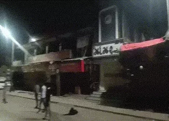 અમદાવાદના વટવામાં ખૂની ખેલ: રિક્ષામાં બેસવા જેવી નજીવી બાબતે યુવકની ક્રૂર હત્યા, બેની ધરપકડ | Ahmeda…