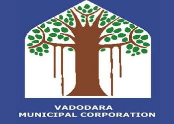 વન ડે, વન રોડ હેઠળ ખોડીયારનગરથી માણેક પાર્ક અને વોર્ડ નં. 2 ચાણક્યપુરીના હંગામી દબાણોનો સફાયો | One …