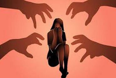 ધ્રાંગધ્રામાં યુવકે ધમકી આપી સગીરાને ઘરે લઇ જઇ દુષ્કર્મ આચર્યું | In Dhrangadhra a young man threate…