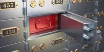 બેંક લોકરની વસ્તુઓ જોઇ અને રેકોર્ડ રાખી શકતી નથી ઃ નિર્મલા | Banks cannot see record what valuables …