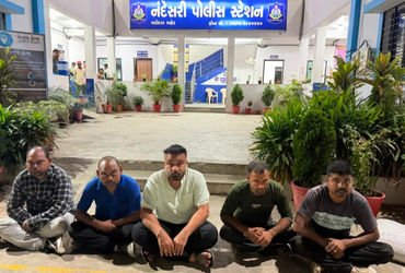 SMCને વડોદરા પોલીસ પર ભરોસો નથી,છાણી પોલીસના વોન્ટેડ આરોપીને SMCએ દારૃના કન્ટેનર સાથે ઝડપી પાડ્યો | …