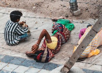 વિધવા બહેનો લાભથી વંચિત, નકલી પેન્શન અકાઉન્ટમાં સહાય: ગુજરાતની યોજનાઓમાં લોલમલોમ | Widows Denied Ben…