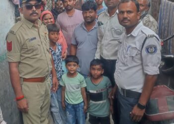 ટ્રાફિક નિયમન સંભાળતા ટીઆરબી જવાનોની સરાહનીય કામગીરી