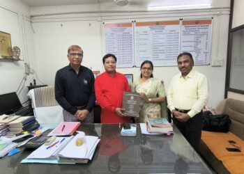 માતા-પિતાના સંઘર્ષનું ફળ : દીકરીએ મેળવી પીએચ. ડી (ડોક્ટરેટ)ની પદવી