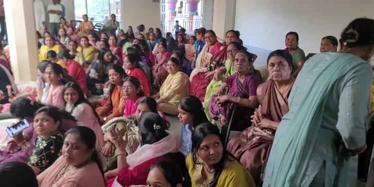 પવિત્ર તીર્થ નગરી પાલીતાણામાં અખાત્રીજને લઈને વર્ષીતપના પારણા માટે તપસ્યાર્થીઓ પાલીતાણા ખાતે ઉમટી પડ…